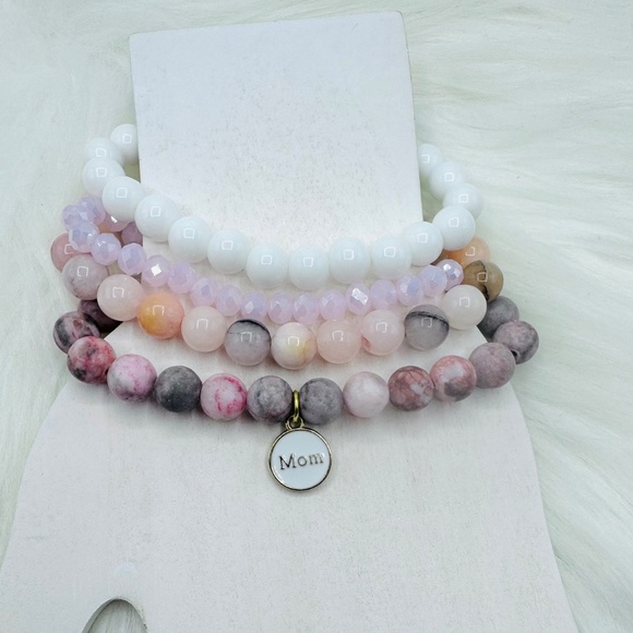 “Mom” Arm Candy Beaded Bracelet - Picture 5 of 7